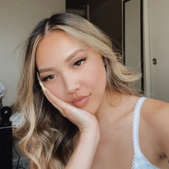 Meet your Posher, Krysta! - Picture 4 of 4